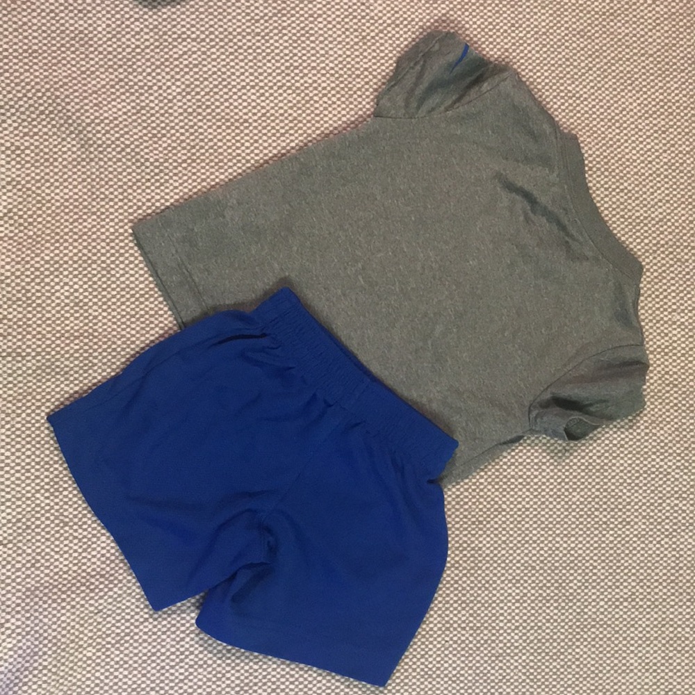 Nike Short Set - Picture 2 of 2